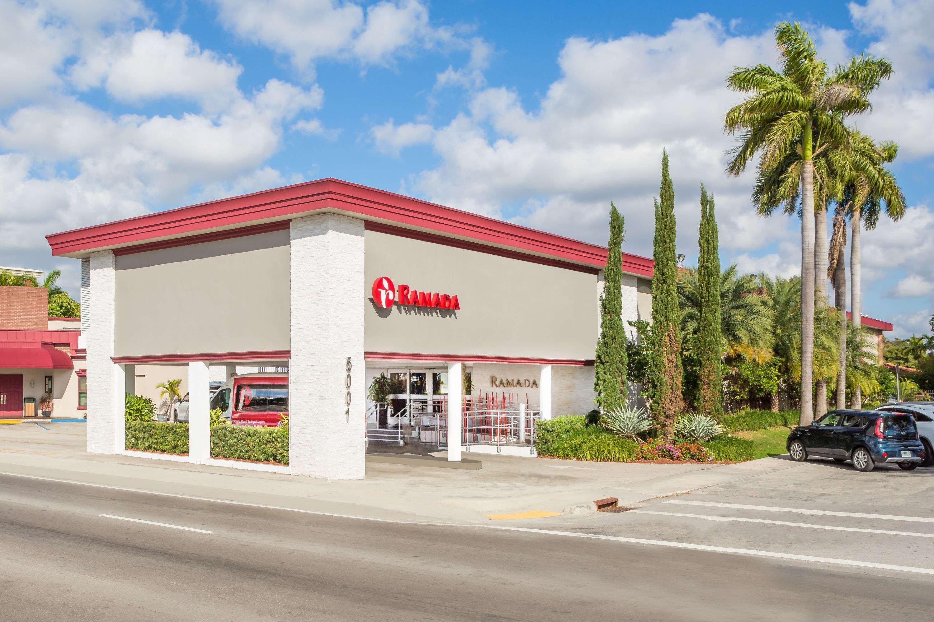 Ramada By Wyndham Miami Springs/Miami International Airport Hotel Exterior foto